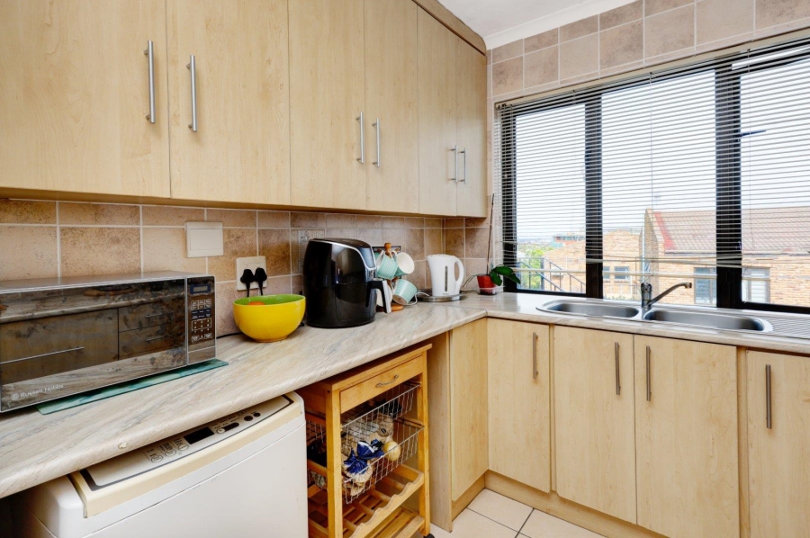 2 Bedroom Property for Sale in Bloemhof Western Cape
